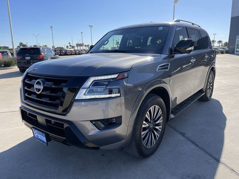 Certified 2022 Nissan Armada SL w/ Midnight Edition Package image 5