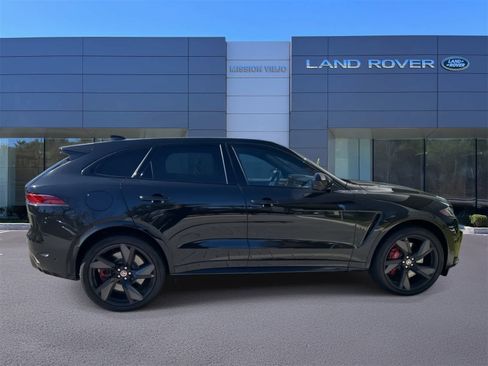 Used 2022 Jaguar F-PACE SVR image 1