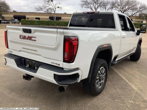 Used 2023 GMC Sierra 2500 AT4 w/ Gooseneck/5TH Wheel Package image 5