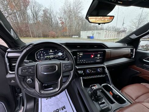 Used 2023 GMC Sierra 1500 Denali Ultimate image 18