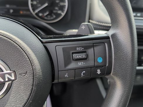Used 2023 Nissan Rogue SV AWD/4WD image 21