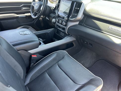 Used 2024 RAM 1500 Laramie AWD/4WD image 15