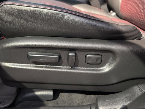 Used 2023 Honda Ridgeline Black Edition image 12