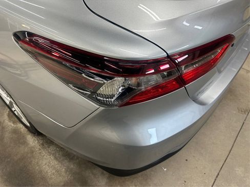 Used 2022 Toyota Camry LE image 21