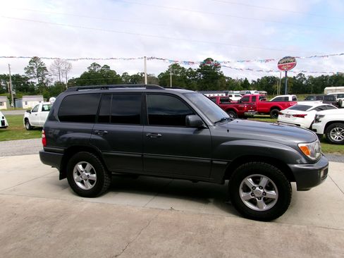 Used 2004 Toyota Land Cruiser image 4
