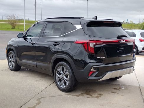 Used 2024 Kia Seltos S AWD/4WD image 16