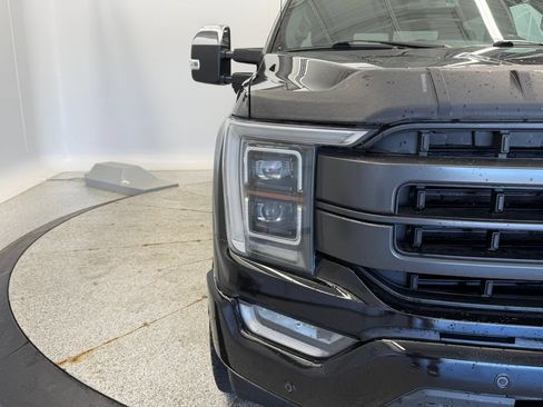 Used 2021 Ford F150 Lariat w/ Equipment Group 502A High AWD/4WD image 4