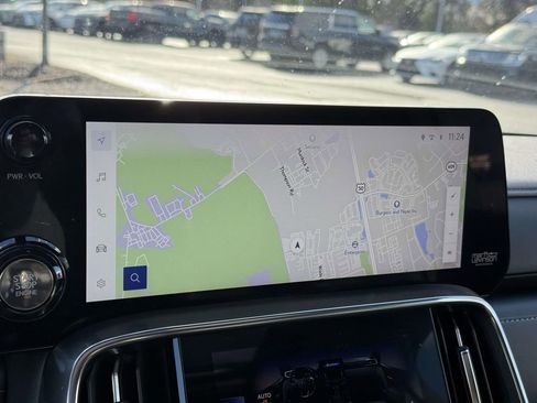 Used 2023 Lexus LX 600 4WD w/ Luxury Package image 11