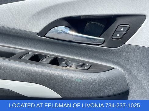 Used 2021 Chevrolet Bolt Premier w/ Infotainment Package FWD image 22