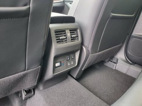 New 2026 Nissan Rogue Platinum w/ Platinum Premium Package AWD/4WD image 13