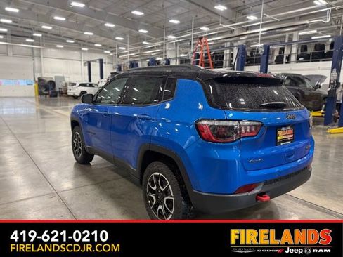 New 2026 Jeep Compass Trailhawk image 5