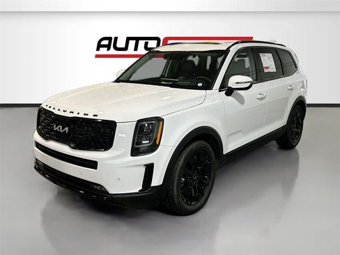 Used 2022 Kia Telluride SX w/ SX Prestige Package image 3