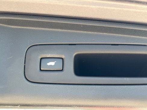 Used 2015 Honda CR-V Touring image 16