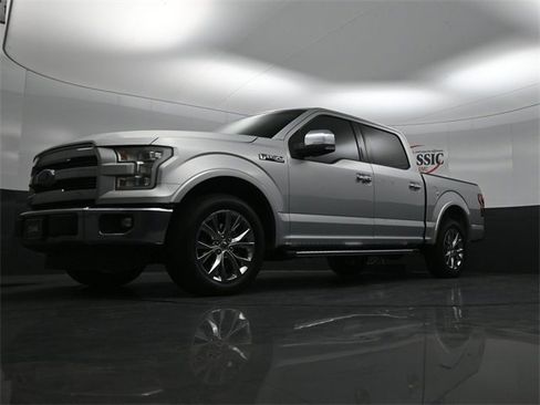 Used 2016 Ford F150 Lariat w/ Equipment Group 502A Luxury image 24