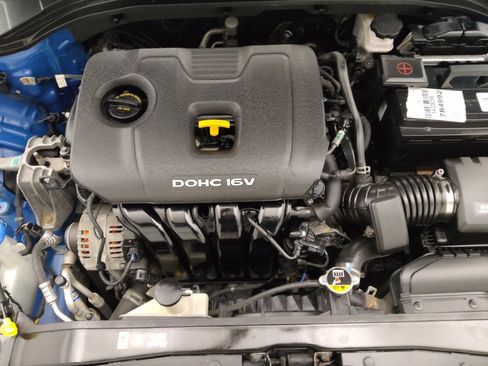 Used 2017 Hyundai Elantra SE w/ SE A/T Tech Package 03 FWD image 30