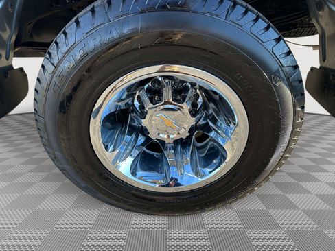 Used 2024 Chevrolet Silverado 3500 LT w/ Convenience Package image 34