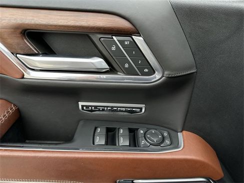 Used 2023 GMC Sierra 1500 Denali Ultimate image 21