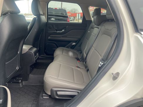 Used 2023 Lincoln Corsair Reserve w/ Rear Removable Package Tray image 23