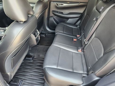 Used 2024 INFINITI QX50 Sport FWD image 31