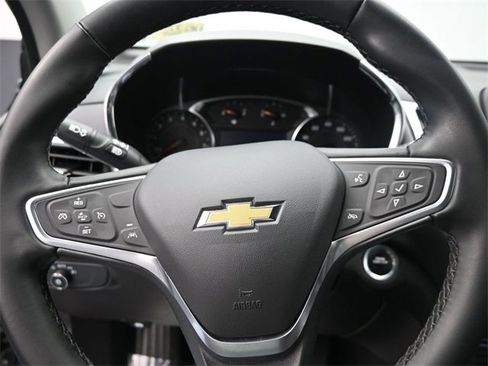 Used 2023 Chevrolet Equinox LT image 5