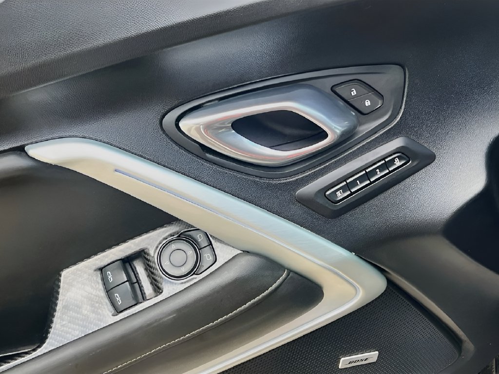 Used 2021 Chevrolet Camaro SS RWD image 18