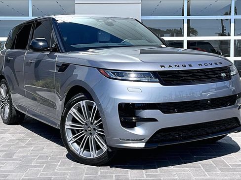 Certified 2025 Land Rover Range Rover Sport Dynamic SE AWD/4WD image 3