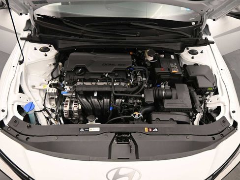 New 2026 Hyundai Elantra SEL Sport FWD image 28