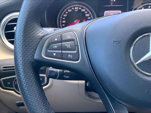 Used 2017 Mercedes-Benz GLC 300 4MATIC Coupe image 16