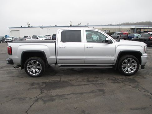 Used 2018 GMC Sierra 1500 Denali w/ Denali Ultimate Package image 2