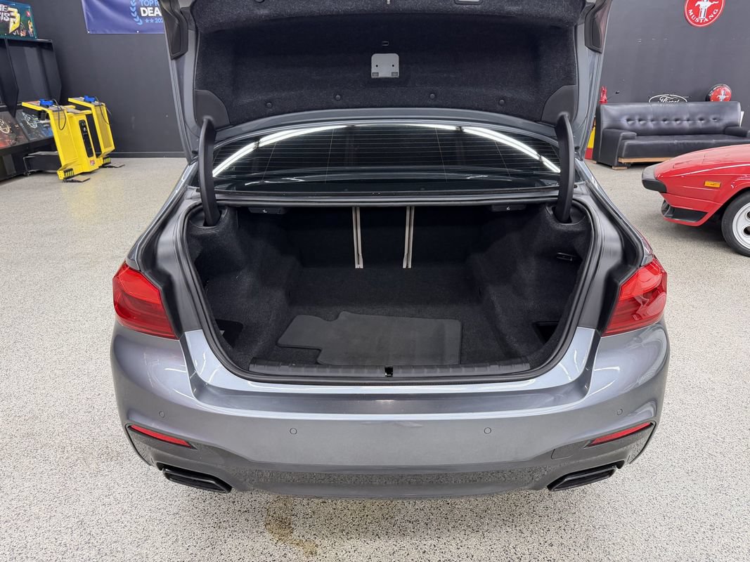 Used 2018 BMW M550i xDrive AWD/4WD image 15
