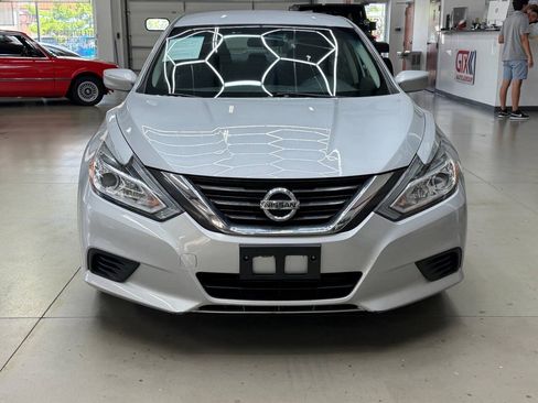 Used 2016 Nissan Altima 2.5 S w/ Power Driver Seat Package FWD image 7