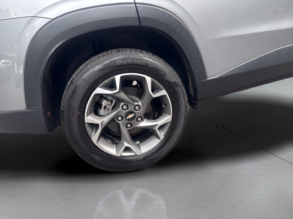 Used 2024 Chevrolet Trax LT FWD image 31
