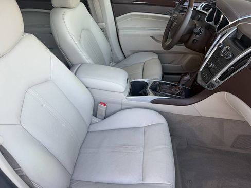 Used 2011 Cadillac SRX Luxury image 10