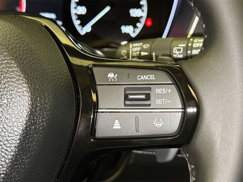 New 2025 Honda Pilot Touring image 34