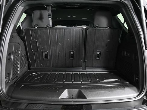 New 2026 GMC Yukon Elevation image 32