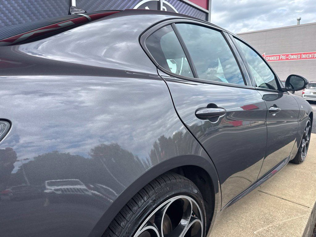 Used 2024 Alfa Romeo Giulia Ti w/ Active Assist Plus Package AWD/4WD image 6