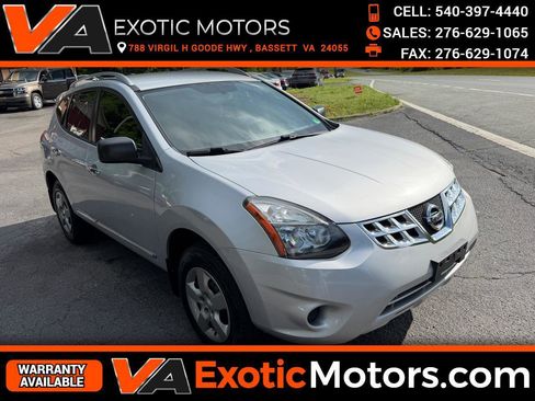Used 2015 Nissan Rogue S w/ Convenience Package AWD/4WD image 1