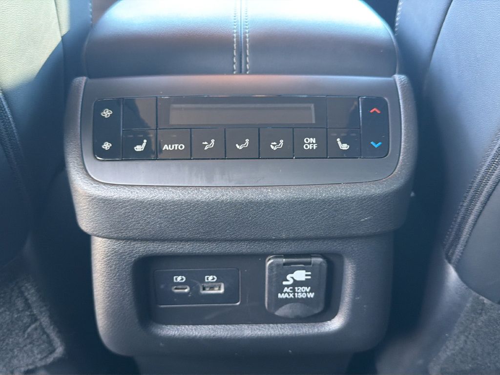 Used 2023 Nissan Pathfinder Platinum w/ Cargo Package AWD/4WD image 30