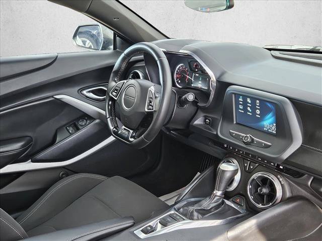 Used 2017 Chevrolet Camaro LT RWD image 11