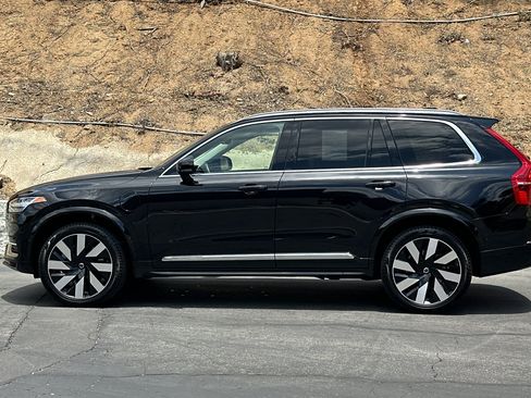 Certified 2023 Volvo XC90 T8 Ultimate w/ Protection Package Premier AWD/4WD image 8