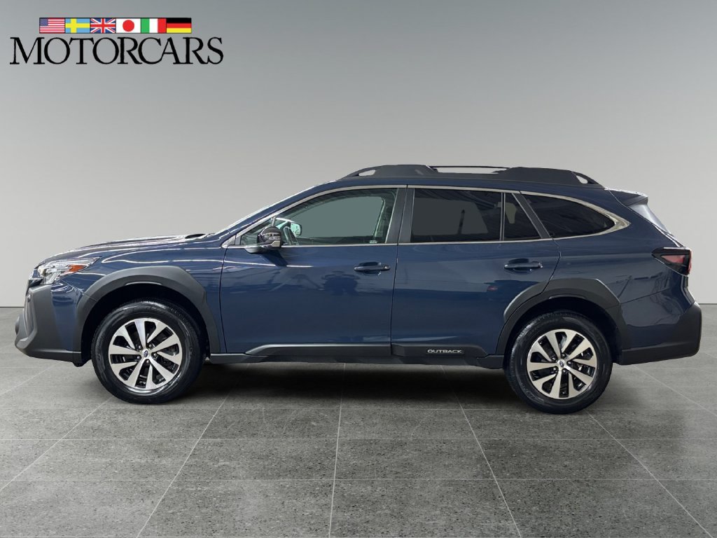 Used 2024 Subaru Outback Premium AWD/4WD image 6