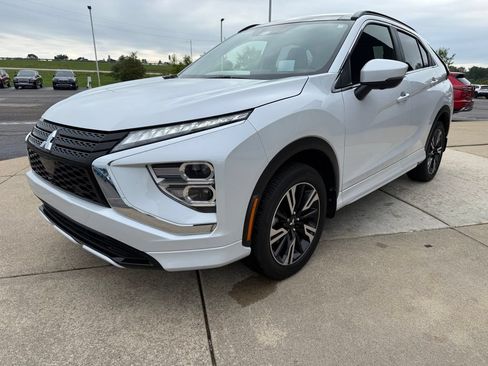 Used 2024 Mitsubishi Eclipse Cross SEL AWD/4WD image 16