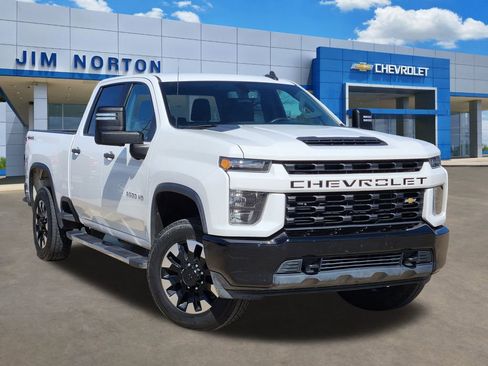 Used 2020 Chevrolet Silverado 2500 Custom w/ Custom Value Package image 1