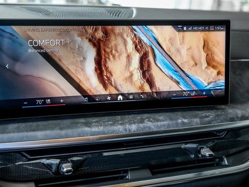 New 2026 BMW X7 xDrive40i w/ M Sport Package image 13