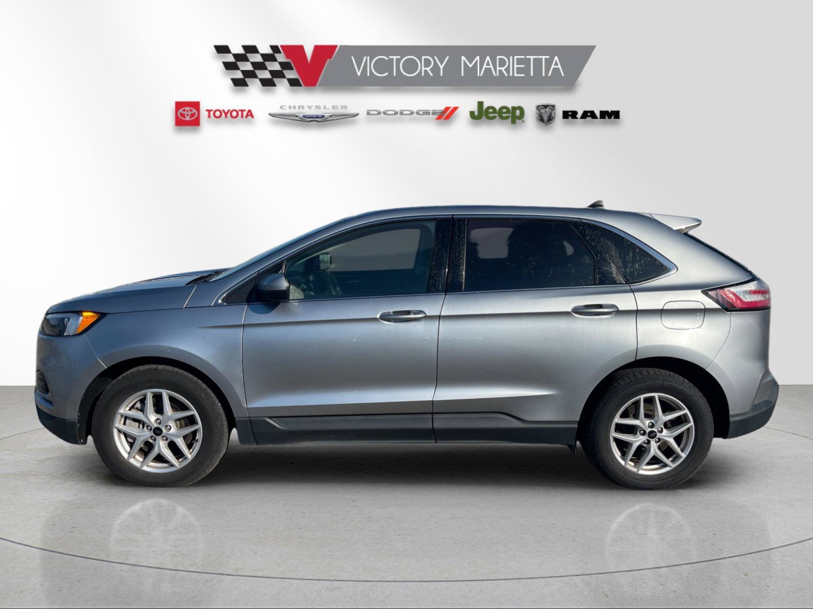 Used 2024 Ford Edge SEL AWD/4WD image 2