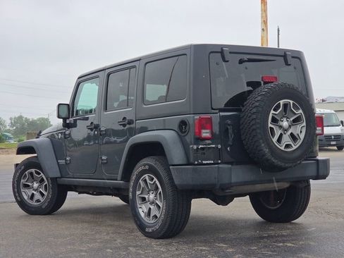 Used 2017 Jeep Wrangler Unlimited Rubicon w/ Connectivity Group AWD/4WD image 19