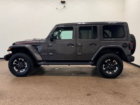 Used 2025 Jeep Wrangler Unlimited Rubicon w/ Safety Group AWD/4WD image 2