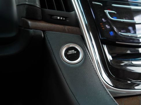 Used 2019 Cadillac Escalade Premium Luxury AWD/4WD image 27