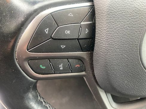 Used 2020 Jeep Cherokee Limited AWD/4WD image 42