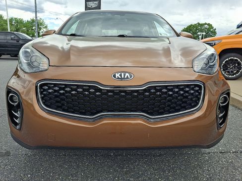 Used 2019 Kia Sportage LX AWD/4WD image 2